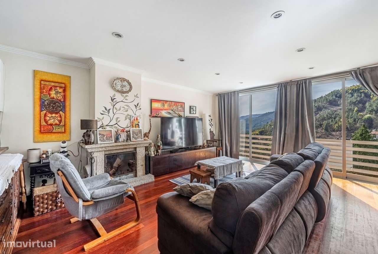 Moradia T3+1 no Gerês – Vilar da Veiga-22