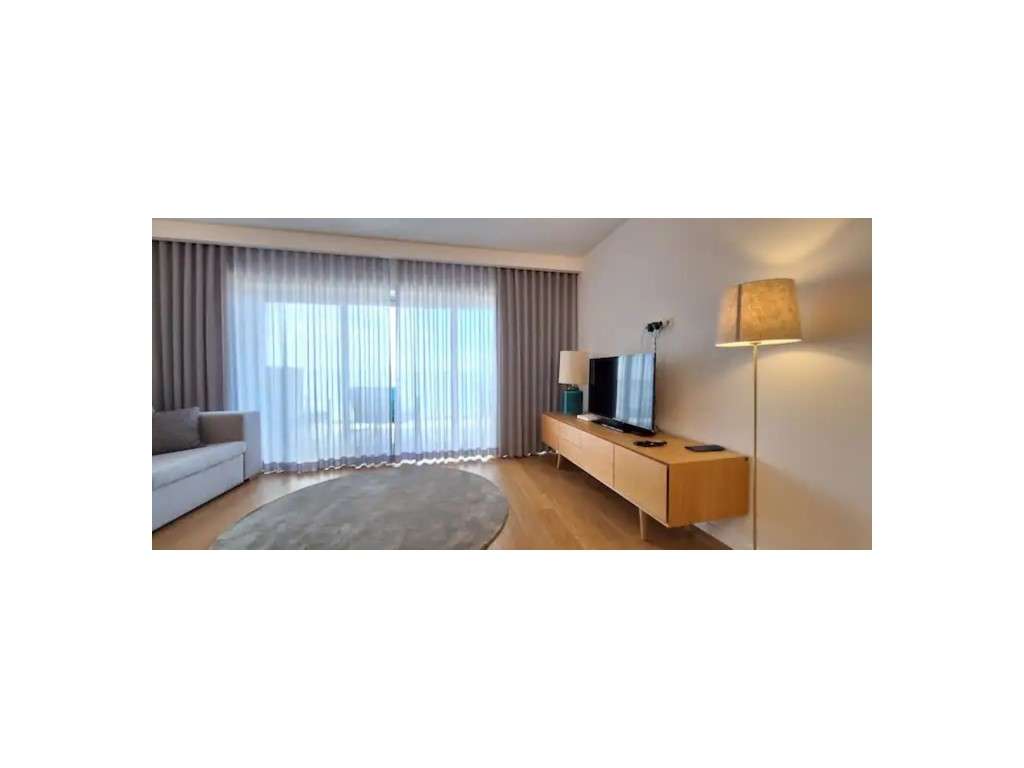 T0+1 Solário 2 Parqueamentos e uma arrecadação - Grande imagem: 2/27