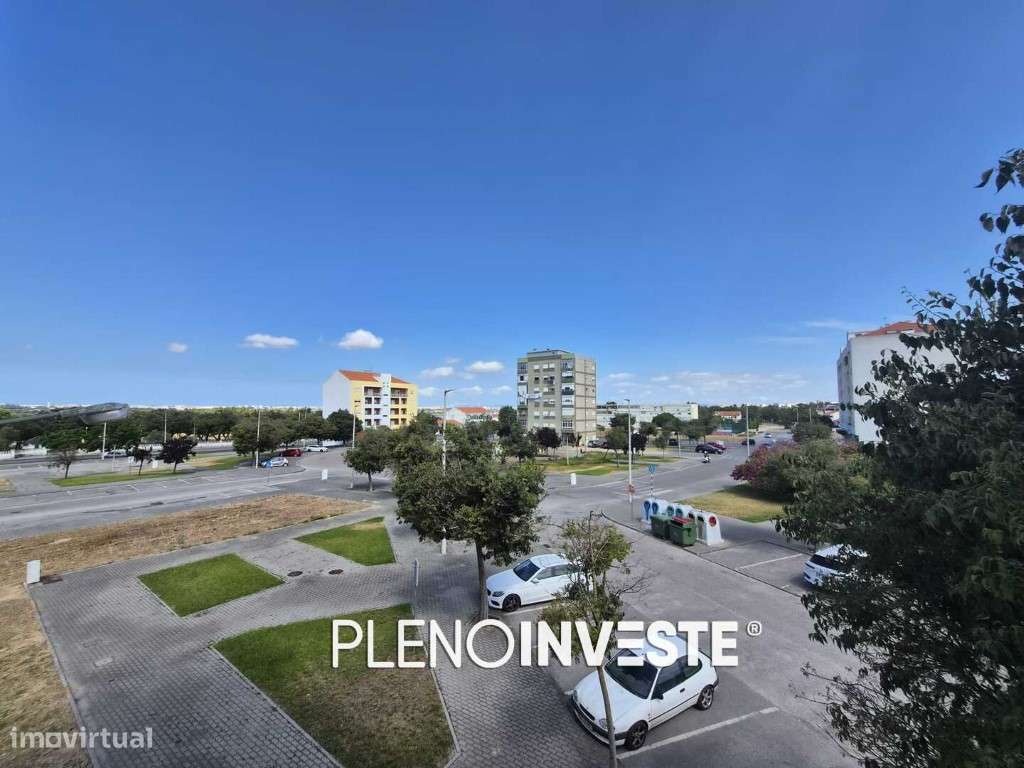 Apartamento T2 em Excelente Estado de Conservação em Palhais-5