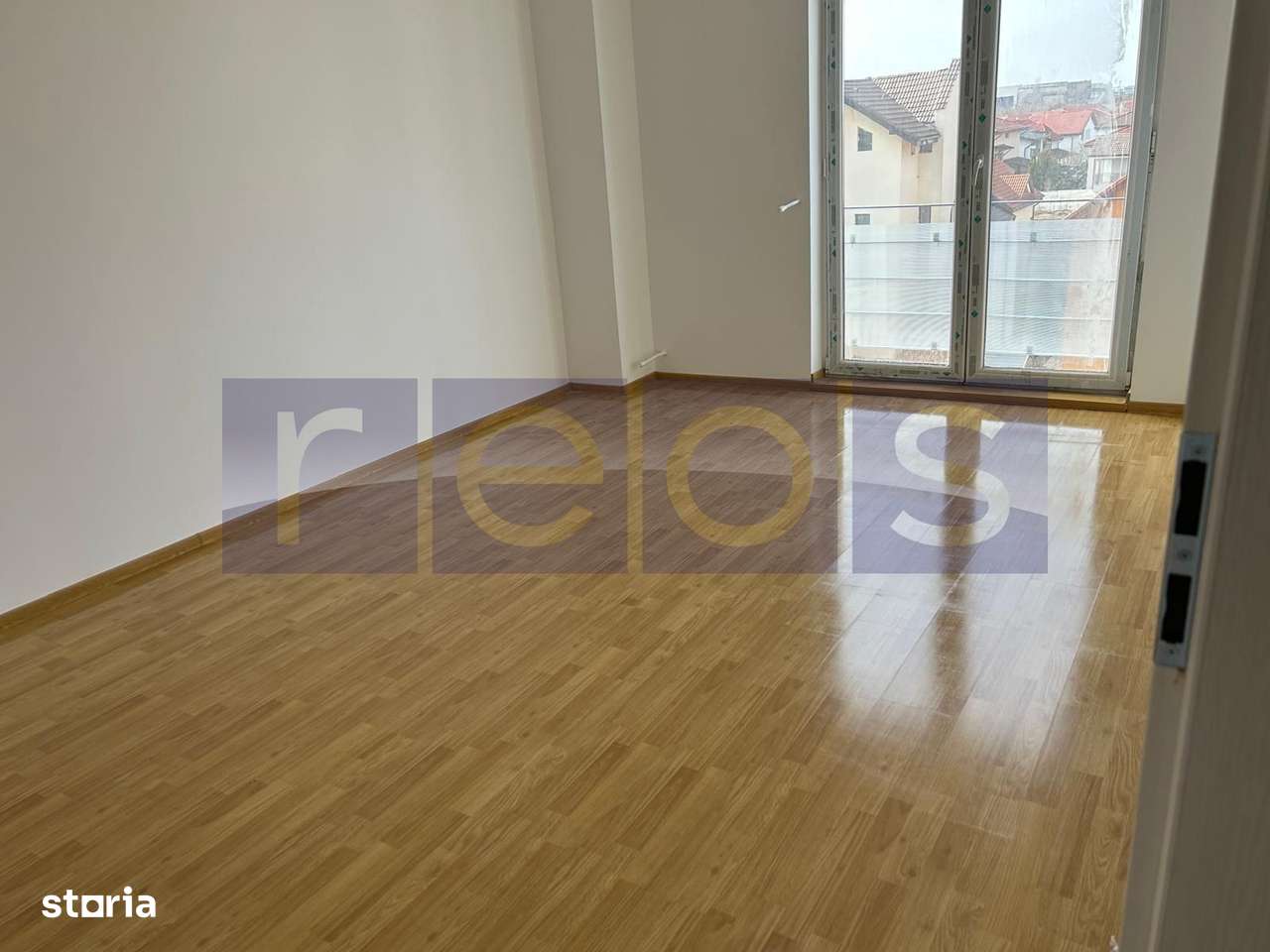 VANZARE 3 CAMERE | HANRI COANDA | 106MP | BLOC NOU | ZONA LINISTITA |