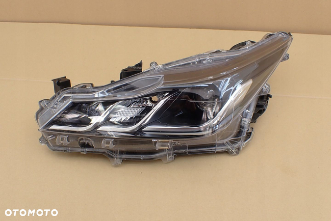 TOYOTA COROLLA SEDAN E21 LAMPA FULL LED LEWY PRZÓD 2018- 81150-02T31 - 16