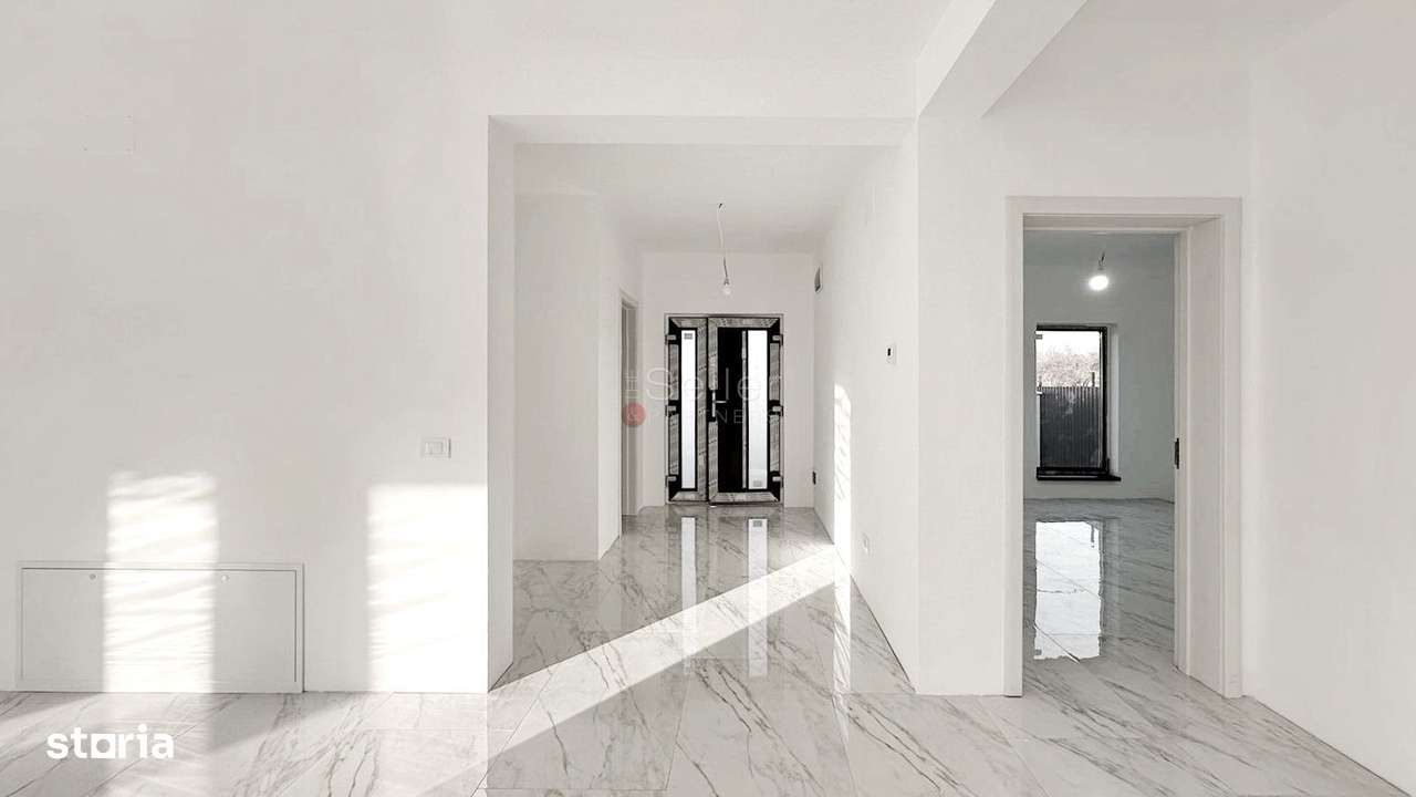 Curte Generoasa Compartimentare Practica - Imagine principală: 2/20