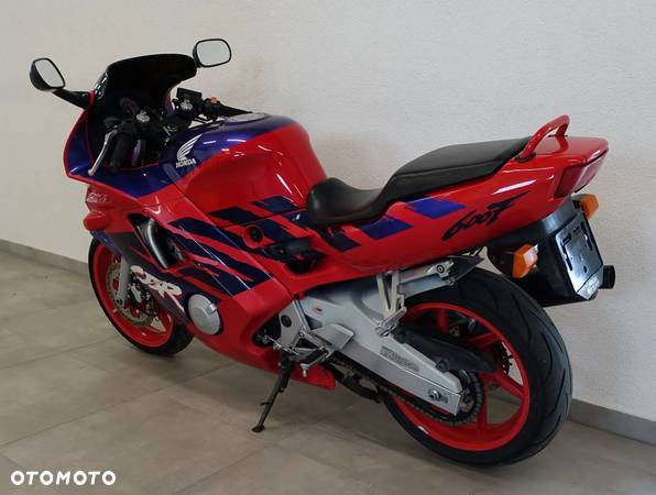 Honda CBR - 6