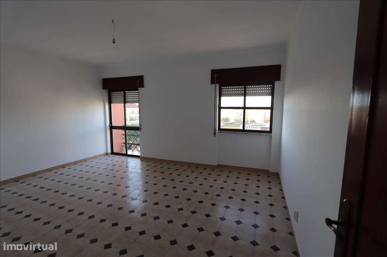 Apartamento T3 na Moita - Grande imagem: 2/13