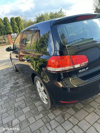 Volkswagen Golf 1.6 Comfortline - 11