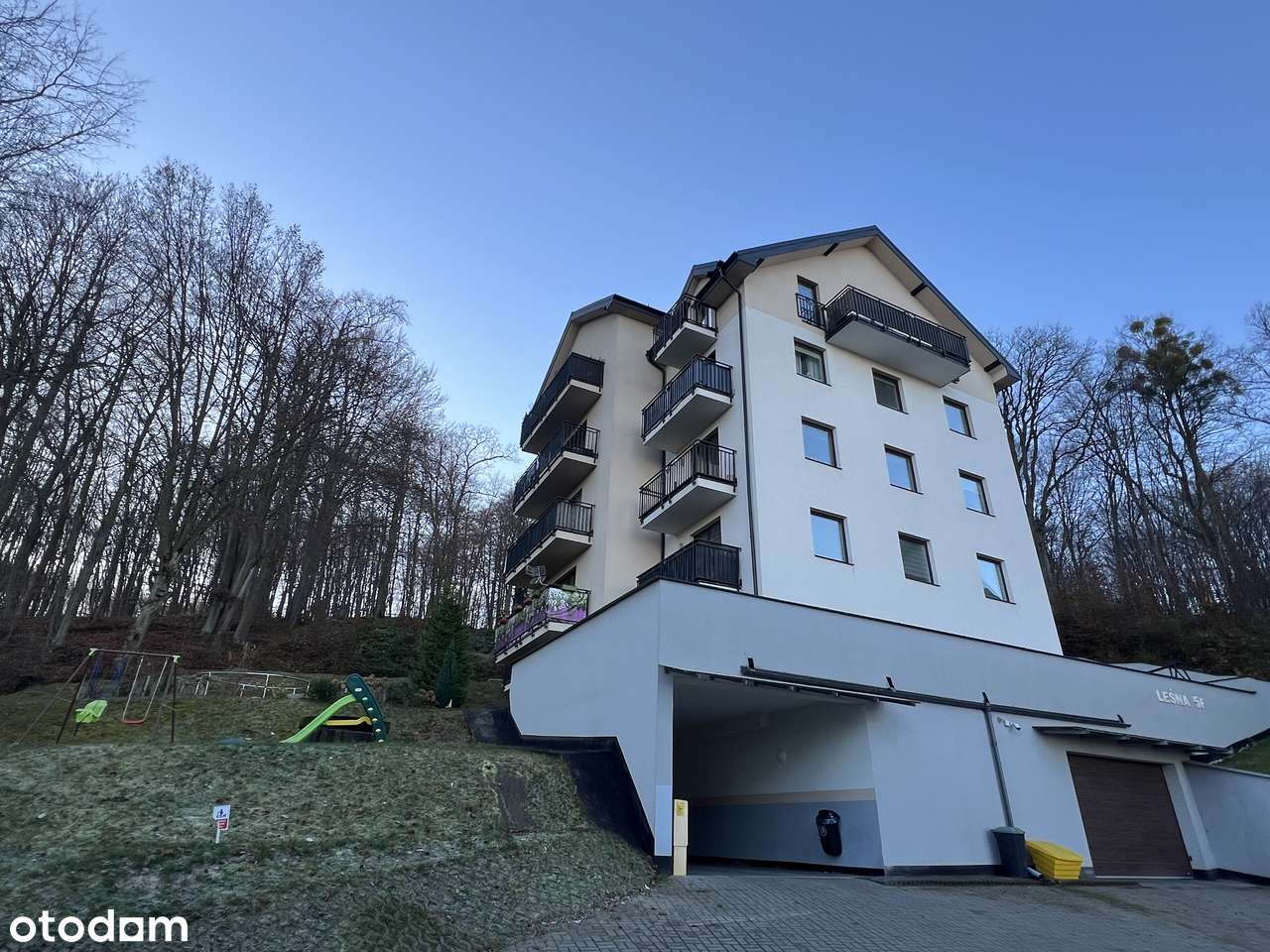 Reda-na sprzedaż  eleganckie  mieszk. 3 pok.+ kom.lok.+ m. w hali g.-16