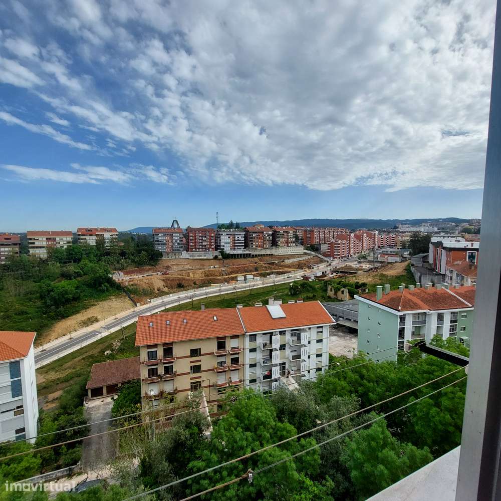 T1 com cozinha separada e elevador em Coimbra-9