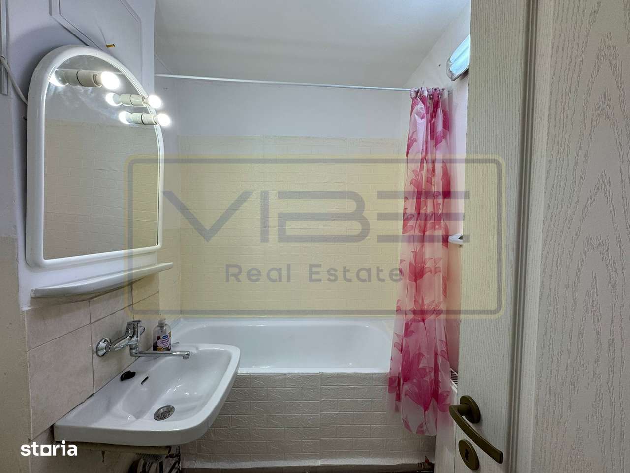 Apartament 3 camere 2 bai zona Parc Nicolina 1-13