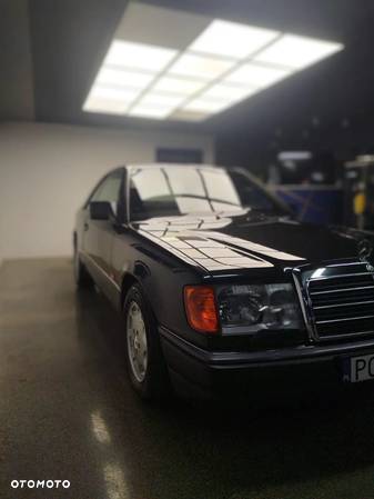 Mercedes-Benz W124 (1984-1993) - 1