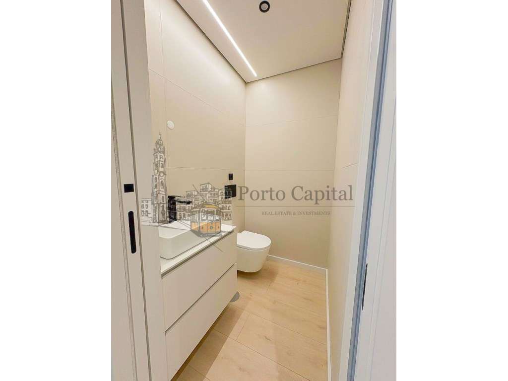 EXCELENTE APARTAMENTO T1, COM COZINHA EQUIPADA, VARANDA (28,77 M2),...-20