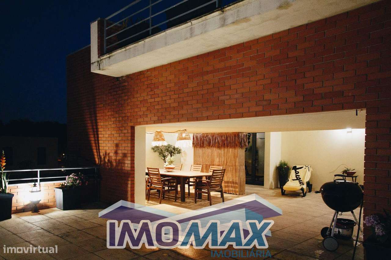 Apartamento T5 Triplex Ameal-6