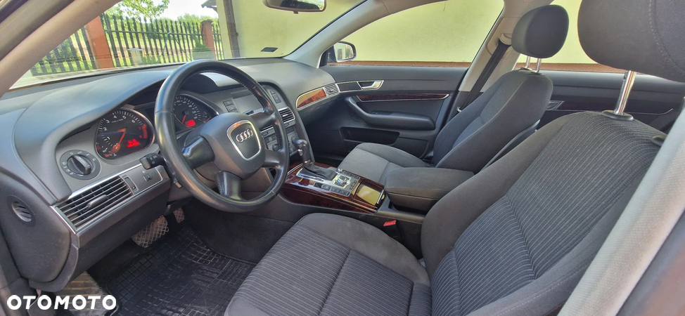 Audi A6 2.4 Multitronic - 8