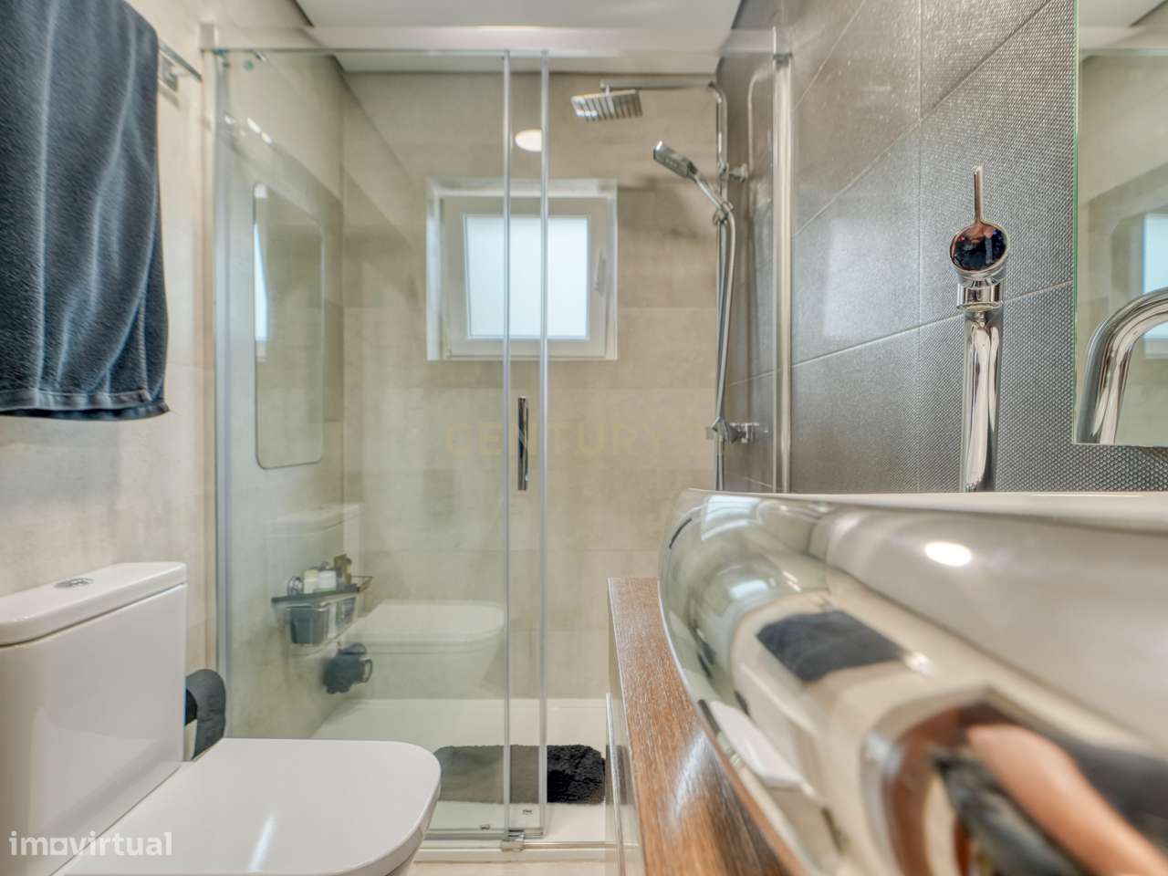 Magnífica Moradia T6 com Piscina, Garagem e Vista Desafogada em Sesimb-42