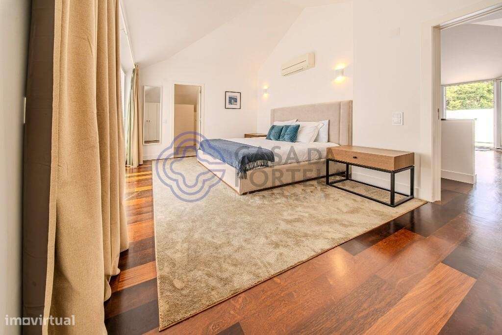 Apartamento Duplex T5 de Luxo com Terraço, Piscina e Garagem – Estoril-42