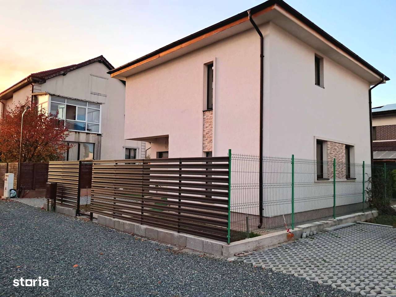 PROPRIETAR vând vilă nouă p+1,4 camere. - Imagine principală: 2/20