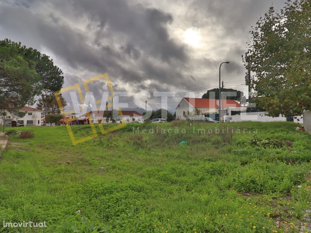 Terreno Urbano com viabilidade de construção para três pr...