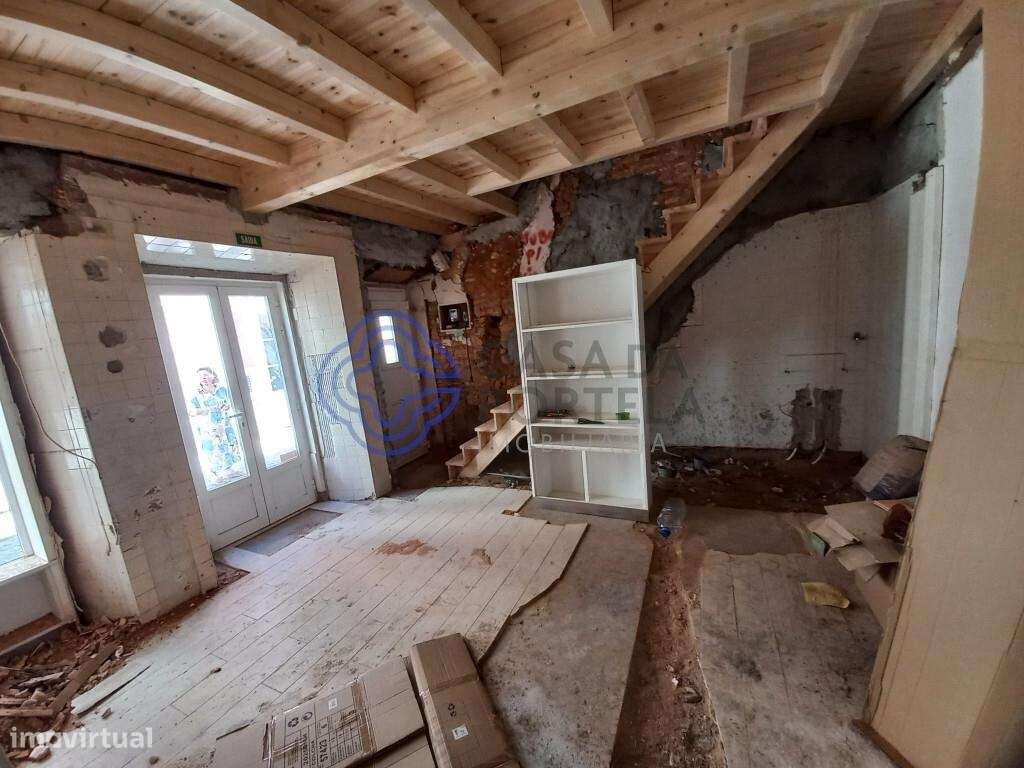 Moradia para concluir na Cidade de Tomar no Centro de Portugal - Grande imagem: 4/11