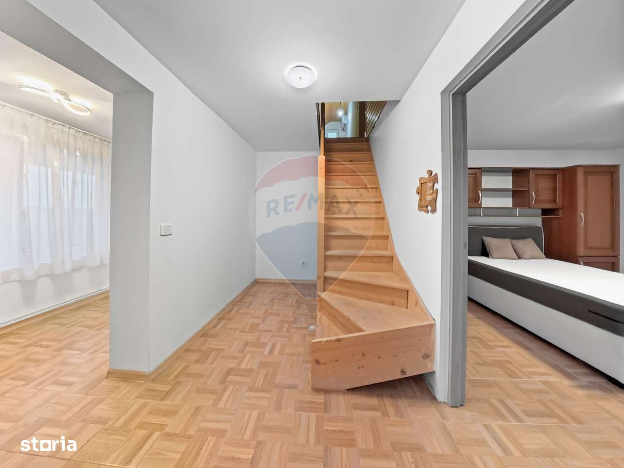 Casa cu teren de vanzare in Lespezi-9