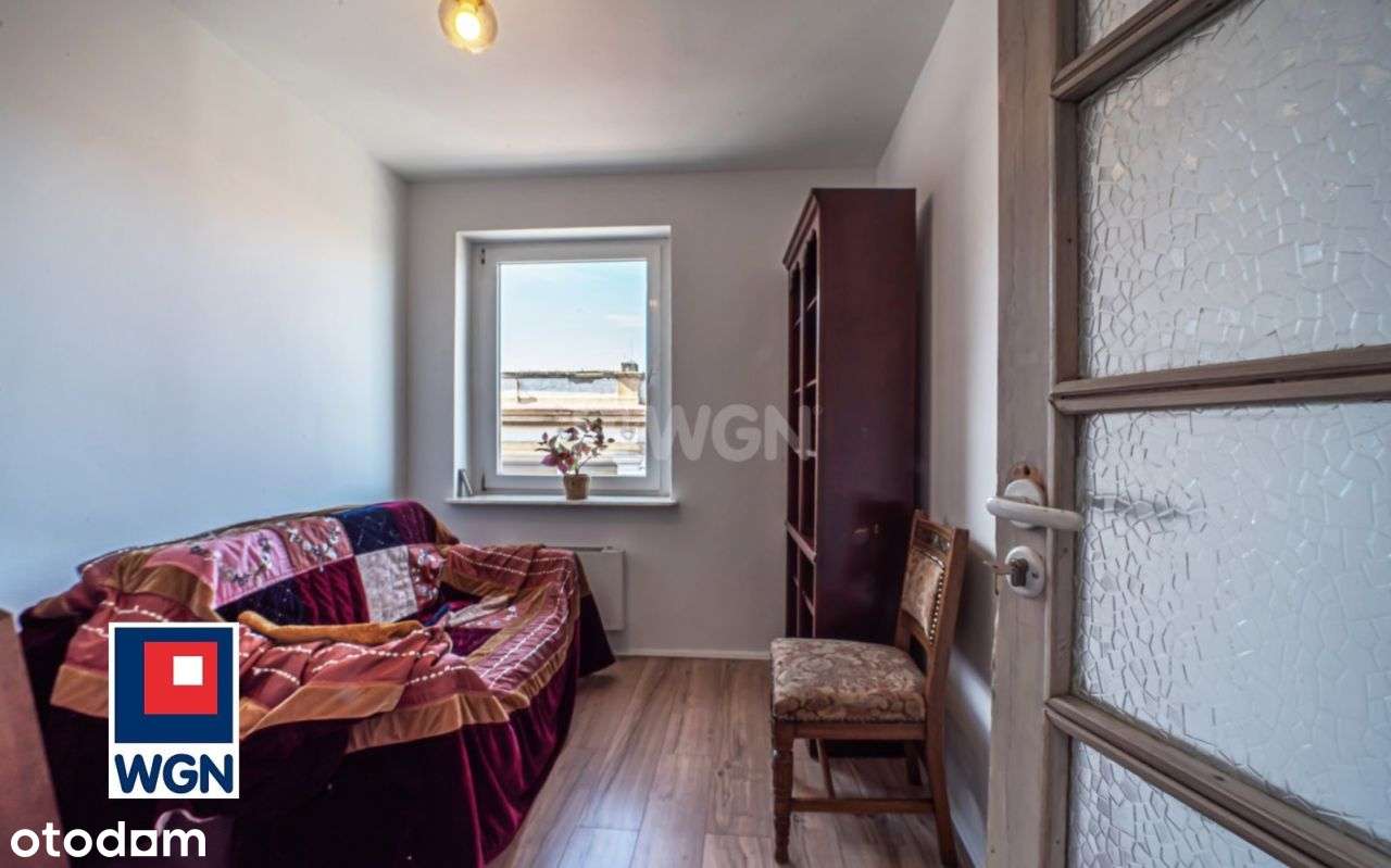 4-pokojowe z balkonem w ścisłym centrum miasta.-9