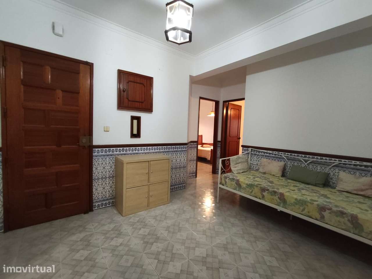 Apartamento T1 com cozinha equipada e basement - Grande imagem: 4/17