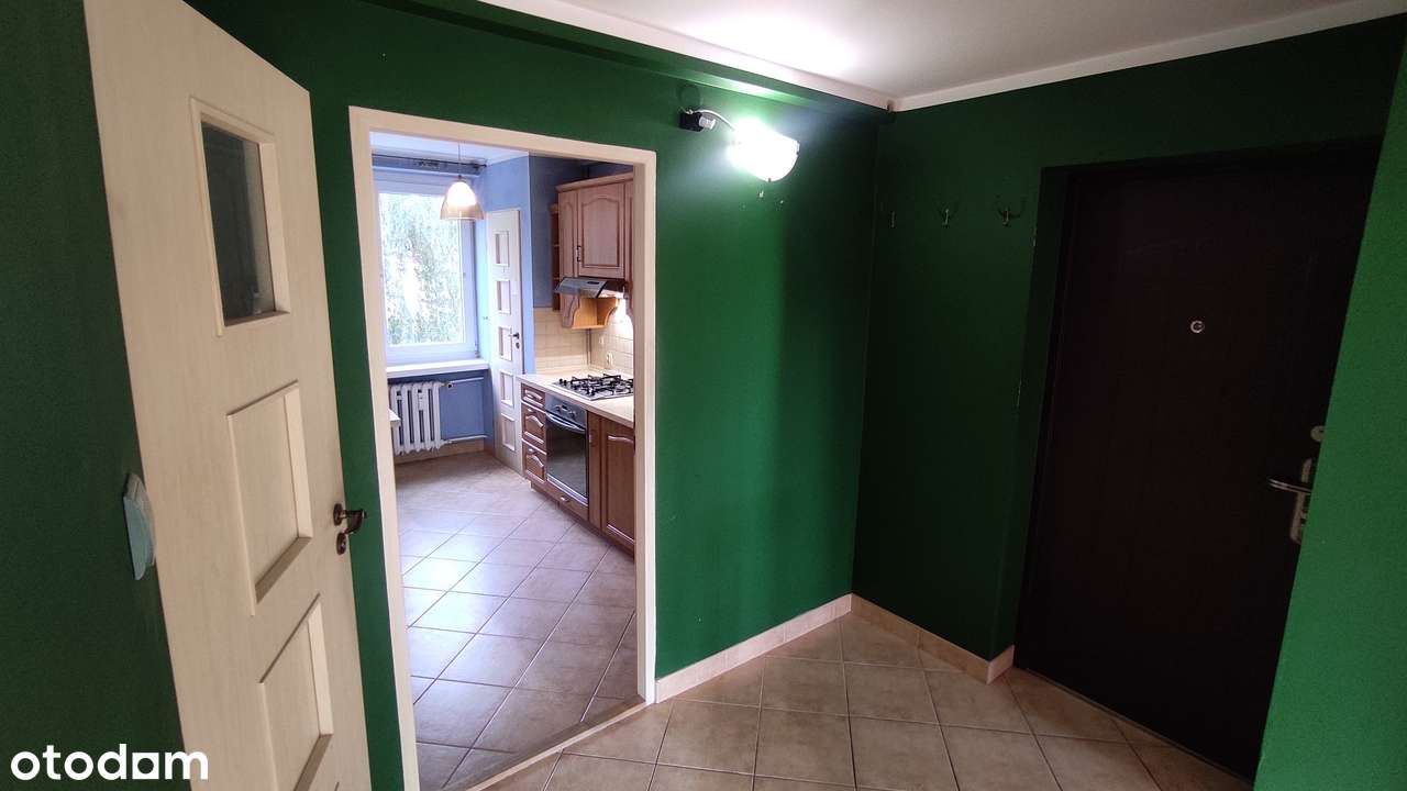 64 m2, 3 pok. 2 p. w niskim bloku, extra lokalizacja, b.dobra cena !-3