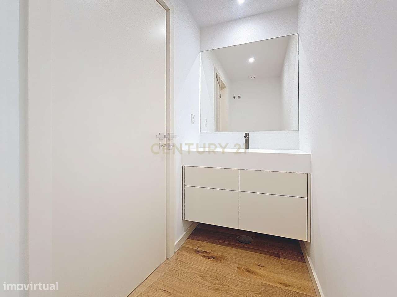 Apartamento T3 Duplex Piscina Privativa em Empreendimento Douro Nobili-26