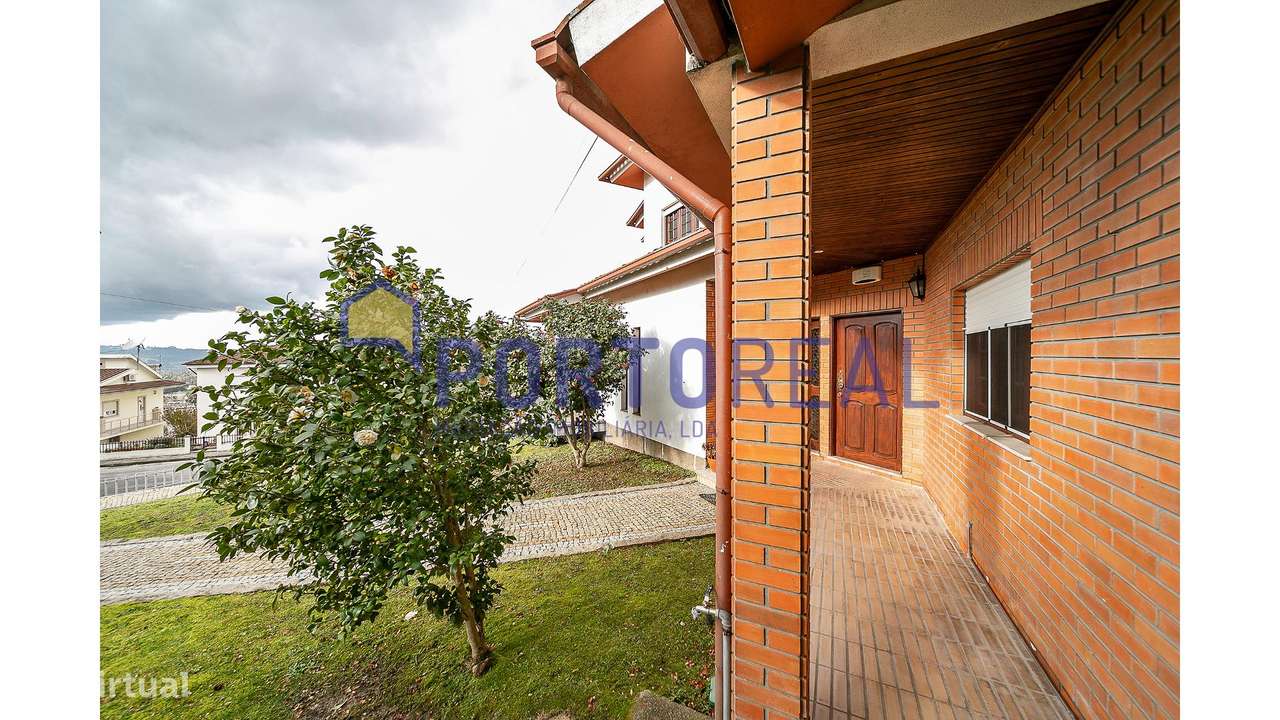 Moradia Geminada T3 - Penafiel-35