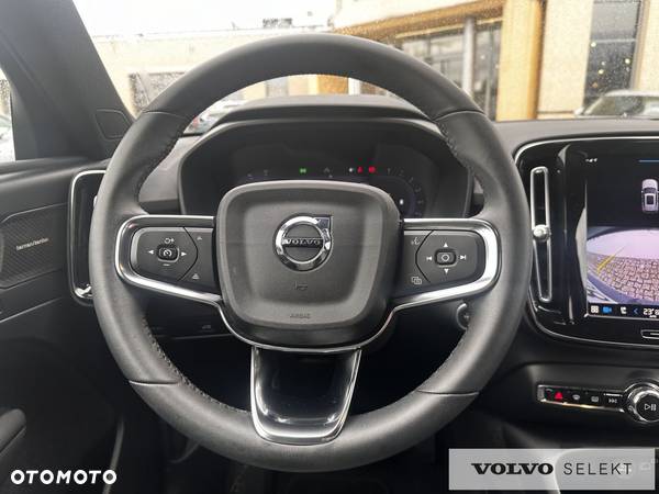 Volvo XC 40 - 18