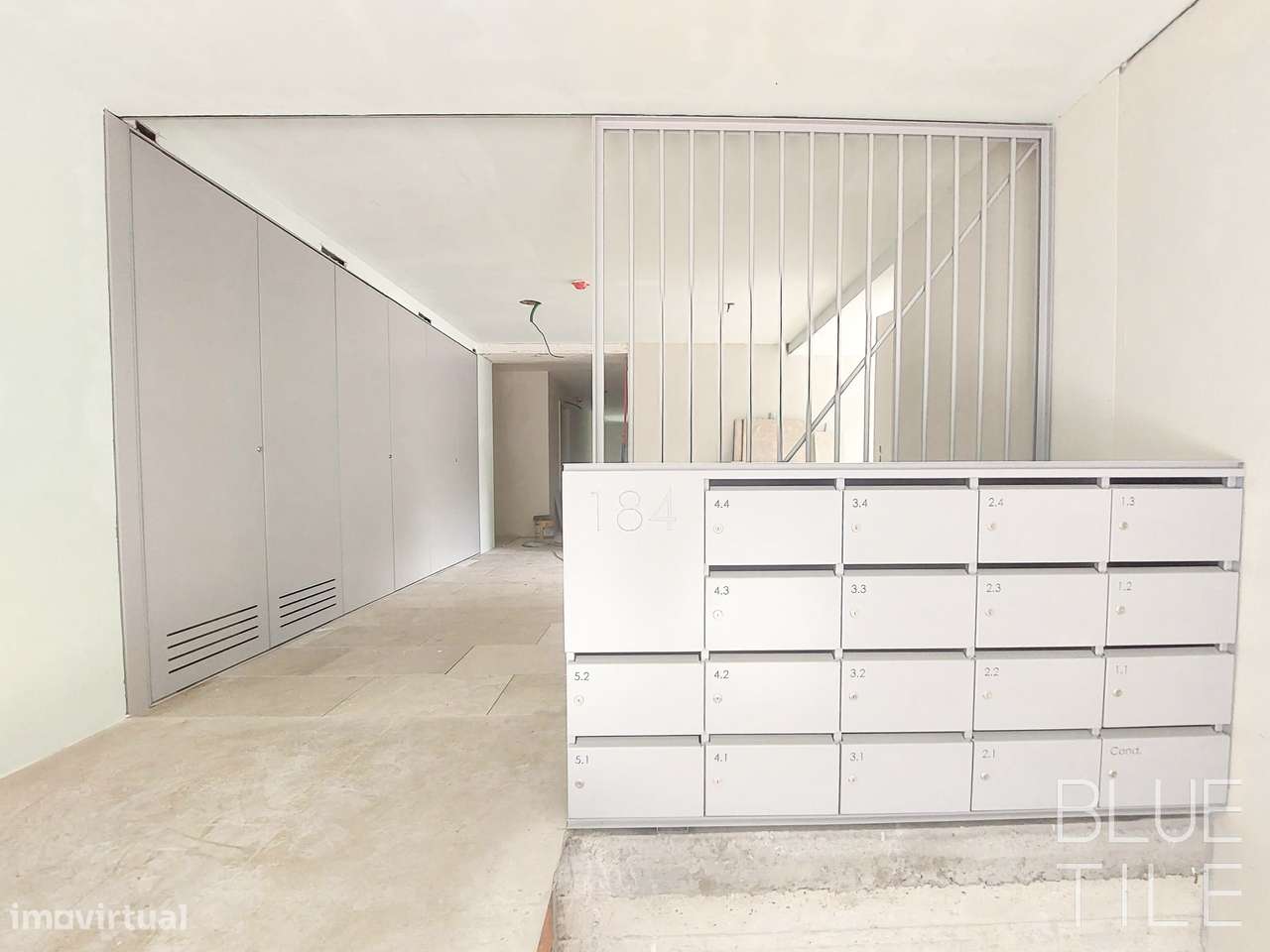 Apartamento T1 - voltado para o parque do Covelo, com lugar de garagem-25