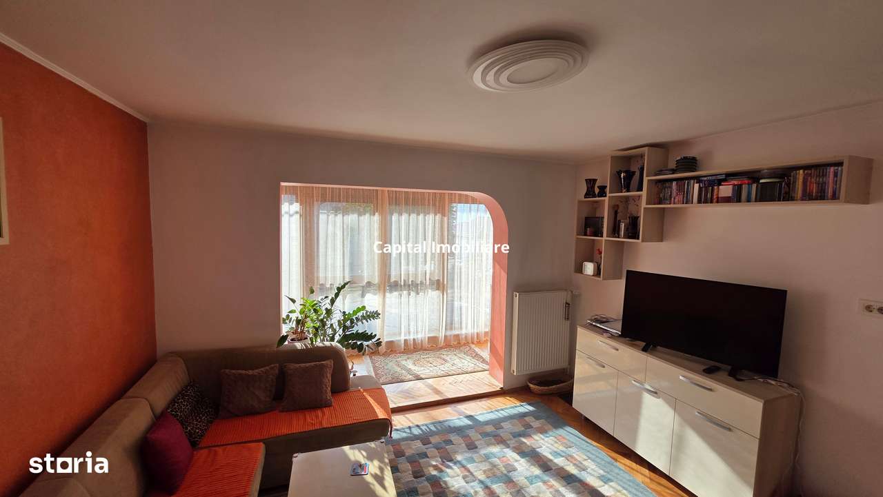 Casă Central Orsova, cu vedere la Dunăre - Imagine principală: 5/16