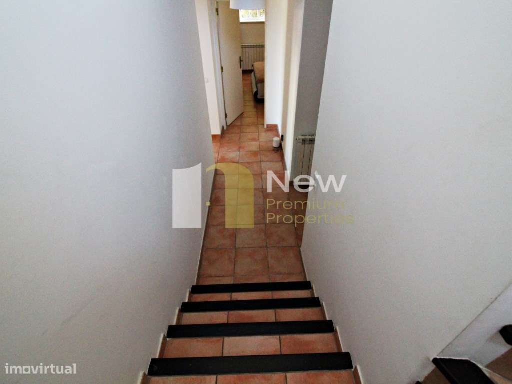 Moradia isolada com 600m2 de terreno com fantástica piscina-21