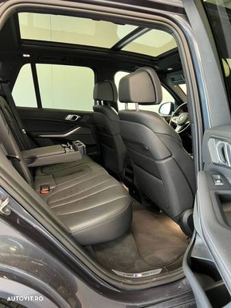 BMW X5 xDrive30d - 33