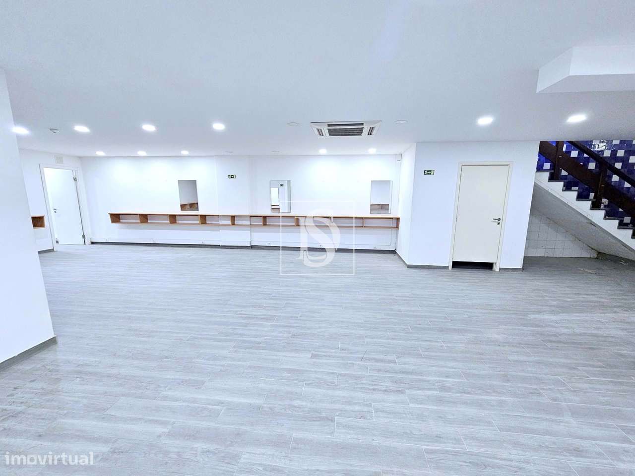 Loja 390 m2 Avenidas Novas - Campo Pequeno-14