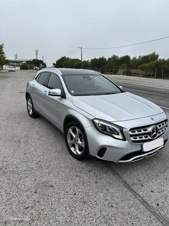 Mercedes-Benz GLA 200 d Urban Aut. - 2