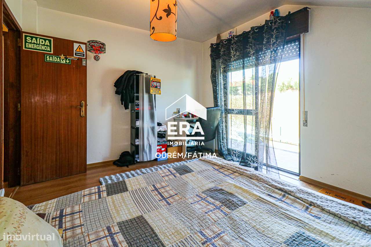 Moradia T7 em Caxarias, no concelho de Ourém.-11