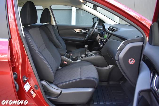 Nissan Qashqai 1.6 DCi Visia - 23