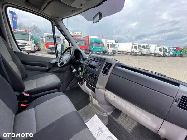 Volkswagen Crafter 2.0TDi / FACELIFT / SKRZYNIA + HDS HIAB 920KG - 24