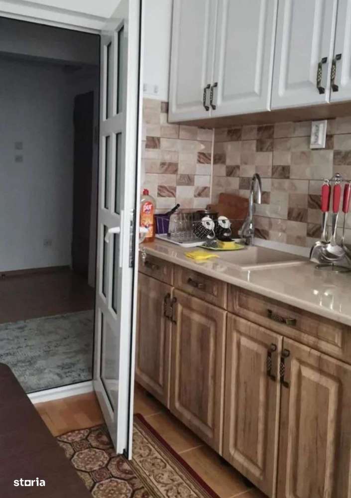 Apartament 3 camere 65 mp, decomandat, renovat - Imagine principală: 4/6