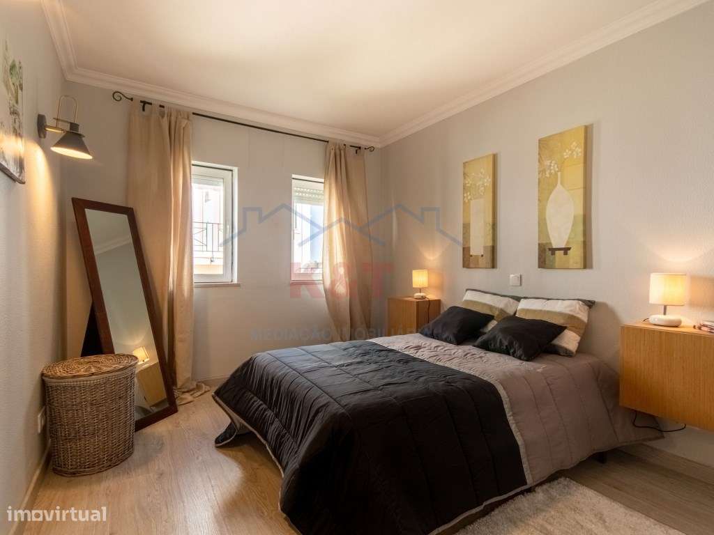 T3 renovado nos Jardins da Bemposta-13