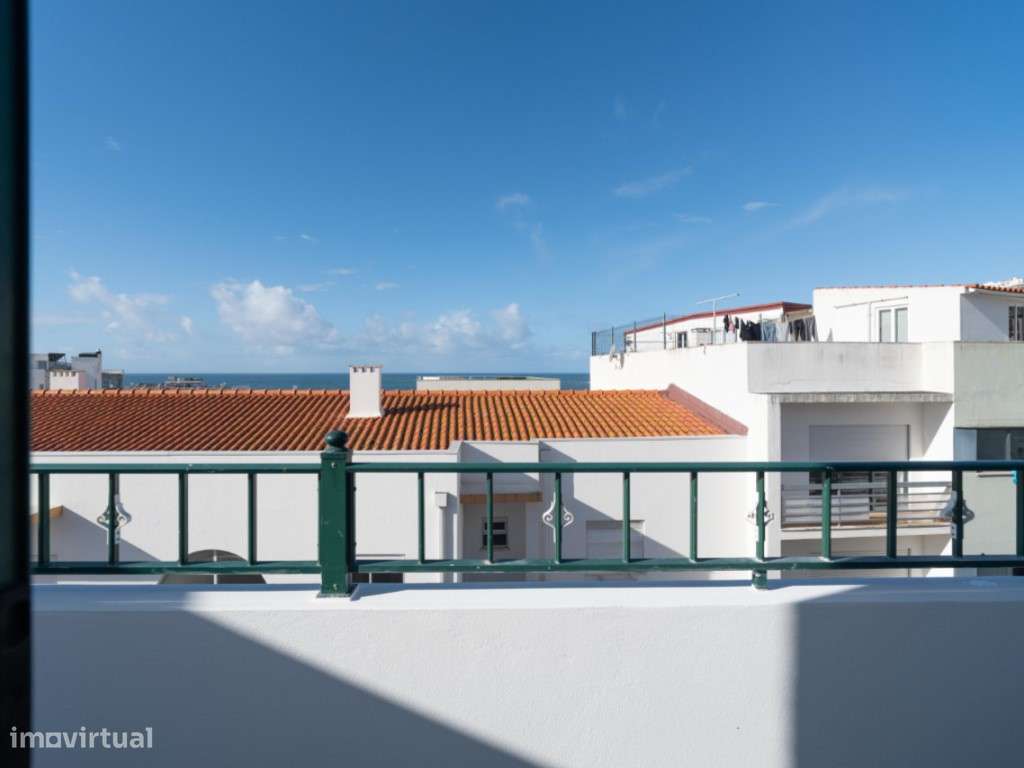 Apartamento T2+1 com Vista Mar a 2 passos da praia da Nazaré-21