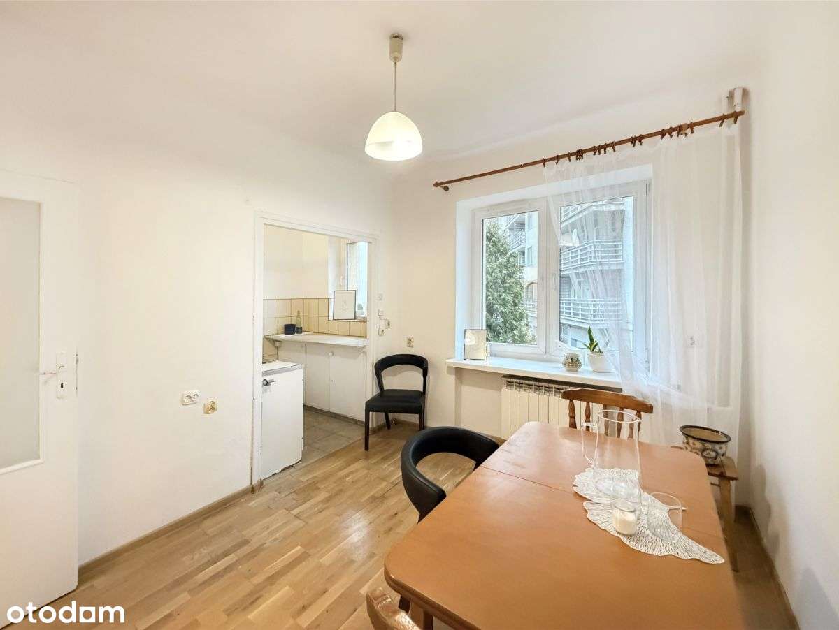 Jasne / blisko tramwaju i parku / balkon piwnica - Pełny obrazek: 4/10