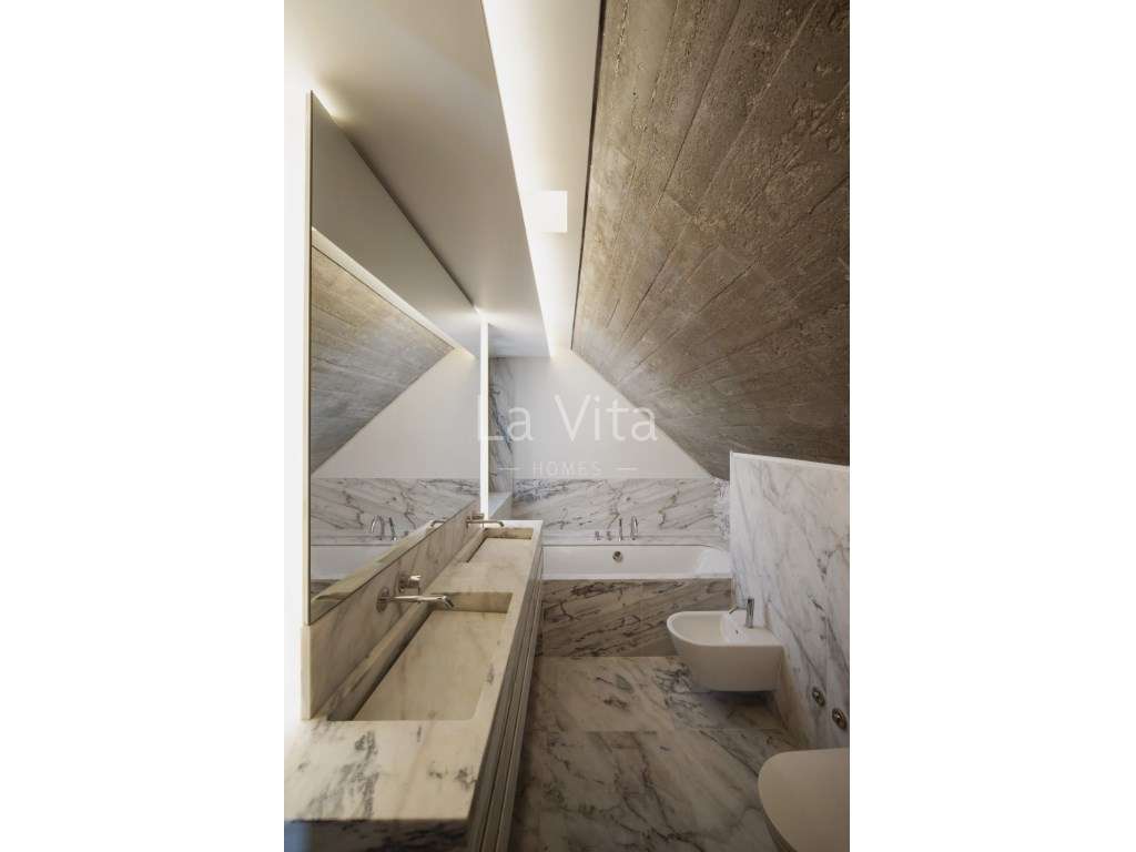 Moradia T4+1 em exclusivo condomínio privado, com vista para o mar,...-36