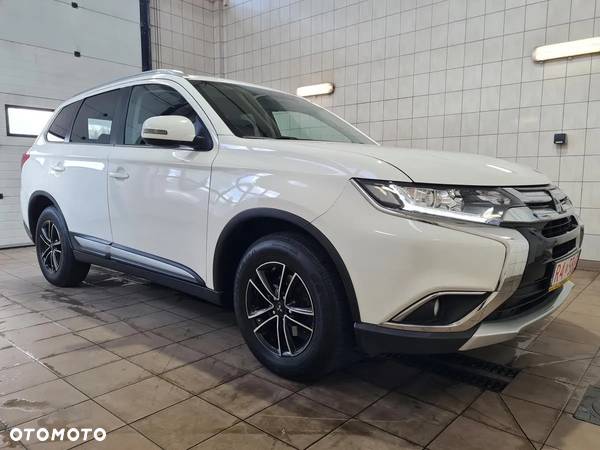 Mitsubishi Outlander 2.0 2WD Edition 100 - 1