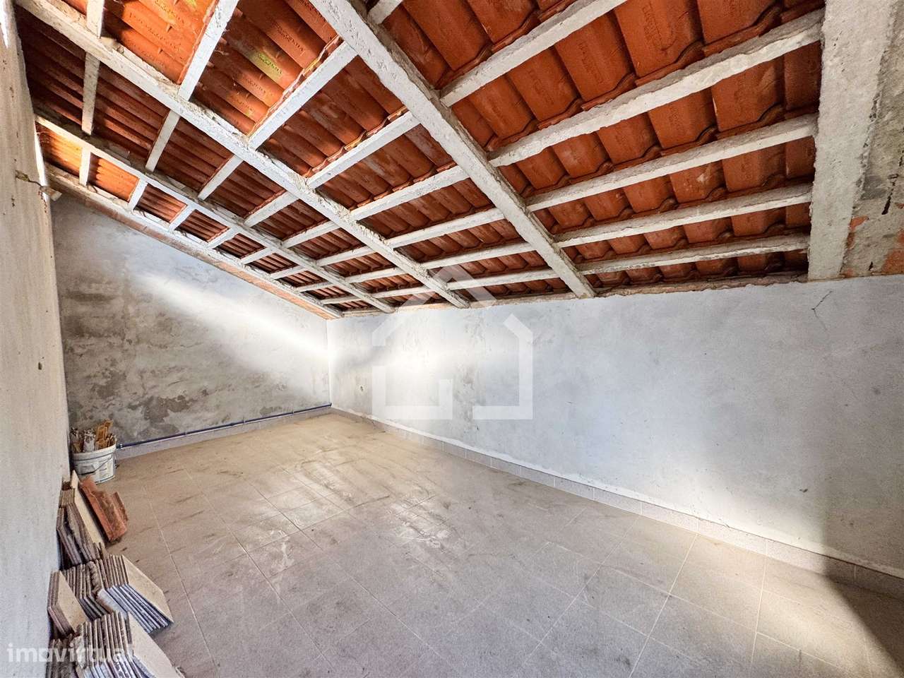 Moradia com 2 Habitações - Souto-26