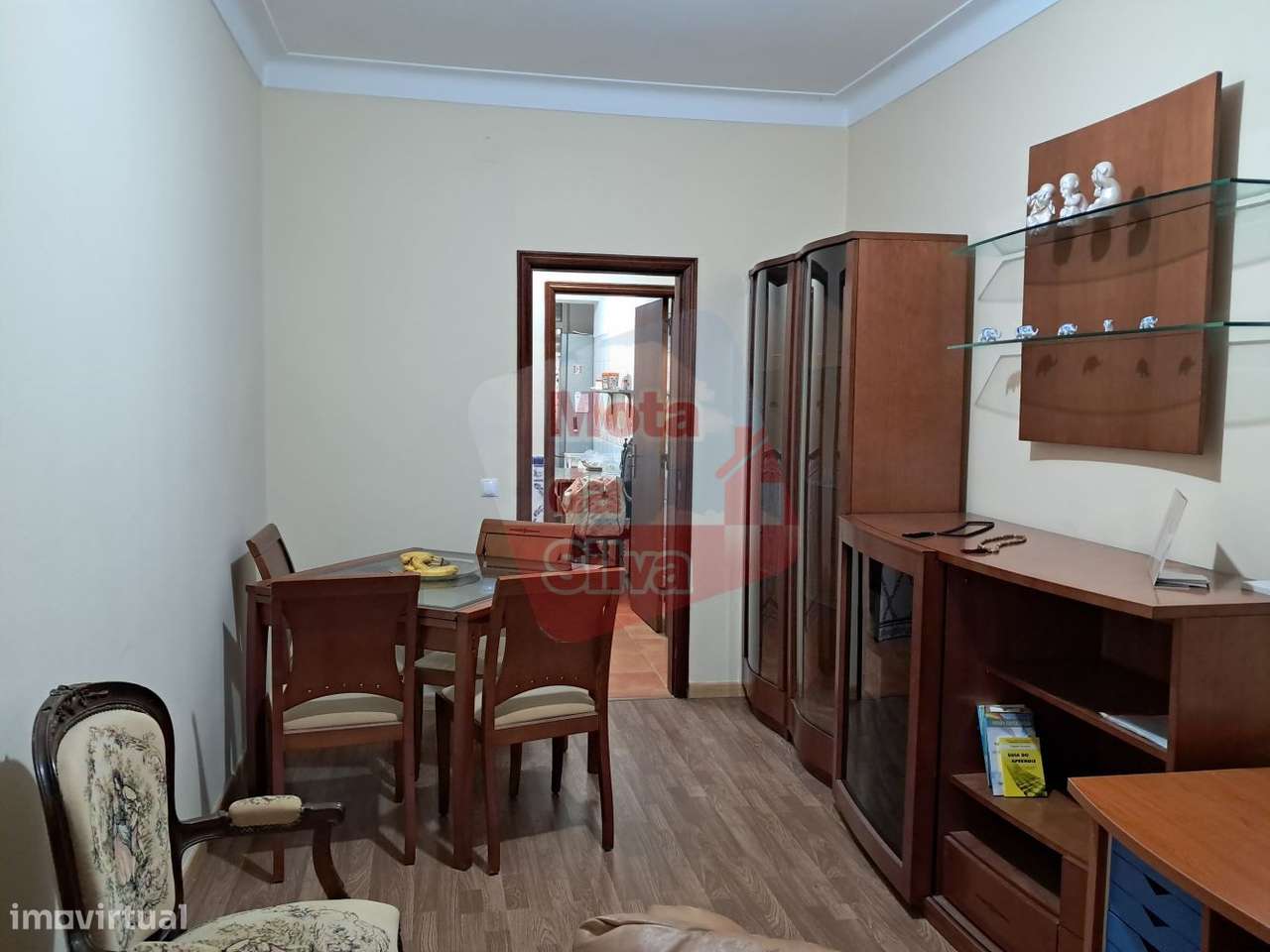 Excelente apartamento R/C, T2 com Logradouro em Queluz-9