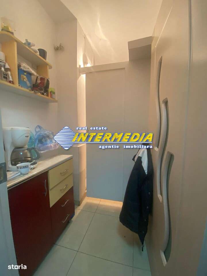OKAZIE ! Spatiu comercial 33 mp de vanzare Alba Iulia Cetate - Imagine principală: 4/9