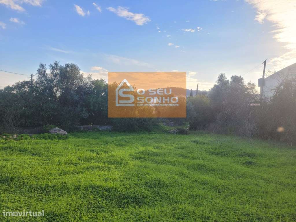 Terreno Rústico com 1.450 m² - Viabilidade de Construção - Grande imagem: 2/8