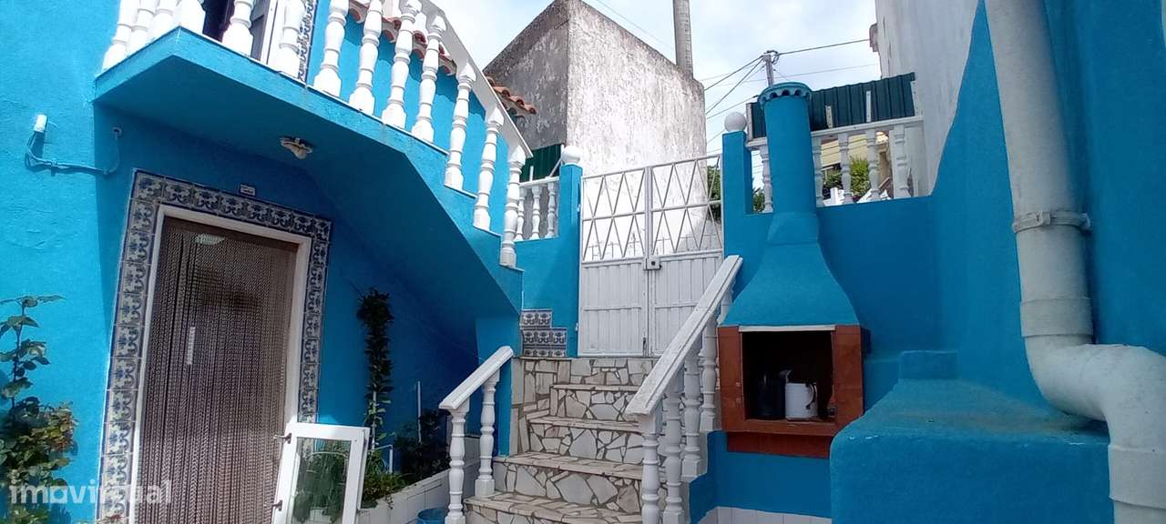 Moradia T1+1 com logradouro em Nossa Senhora da Glória-4