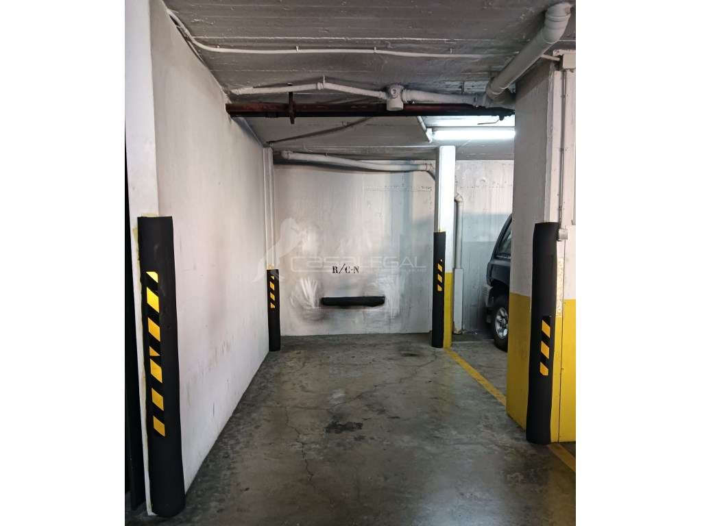 Espaço comercial + armazém-7