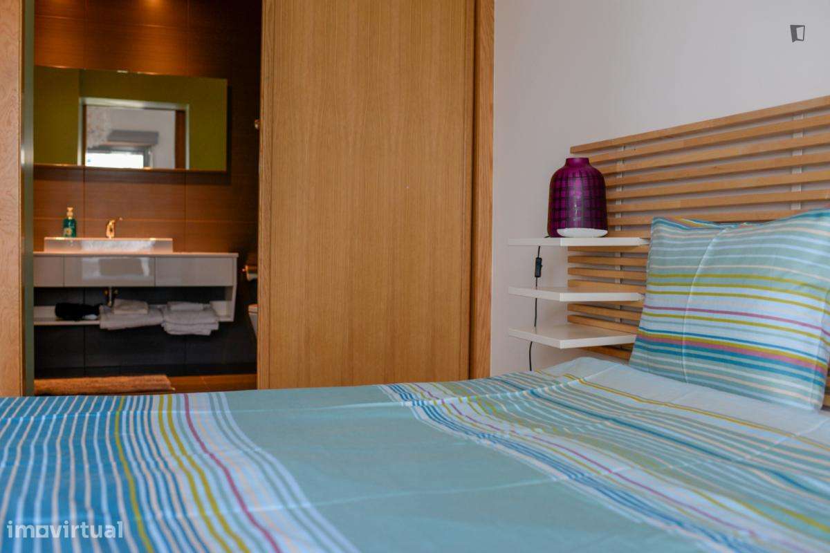 Apartamento com 1 quartos - localizado em Sete Rios Lisbon - Grande imagem: 2/10
